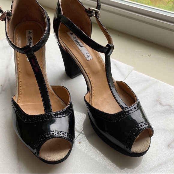 Made in Italy Black Patent leather & Suede Heels - Picture 4 of 7